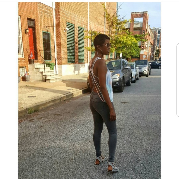 Top - Picture 2 of 2